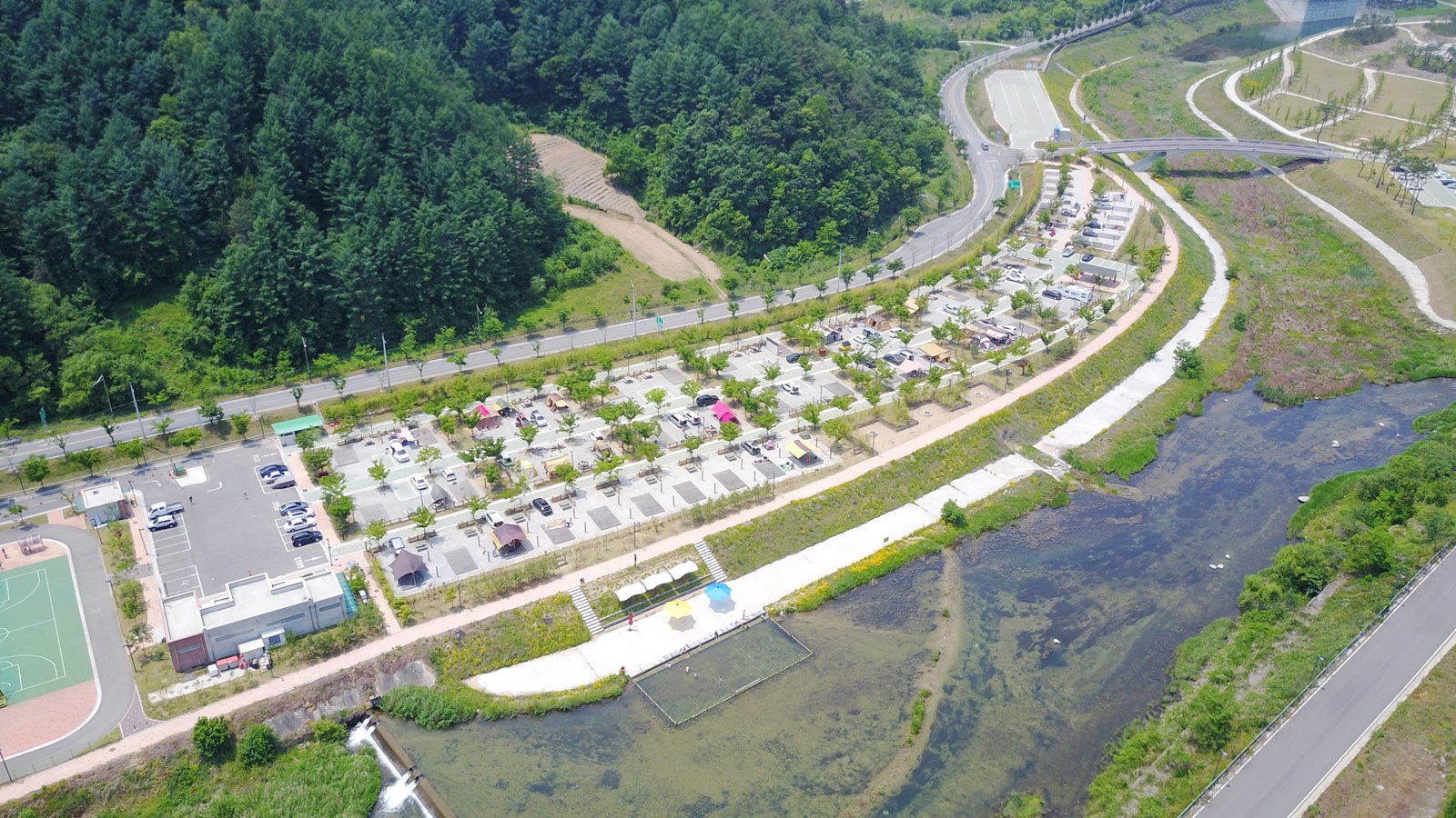 64d45fd3b806f684f1a235aaec4f42d1_1499568