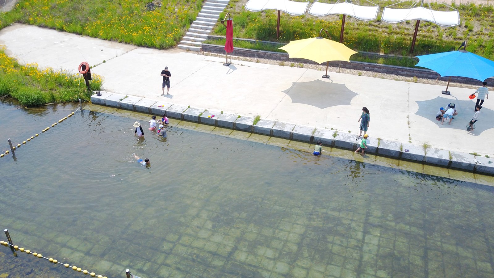 64d45fd3b806f684f1a235aaec4f42d1_1499568